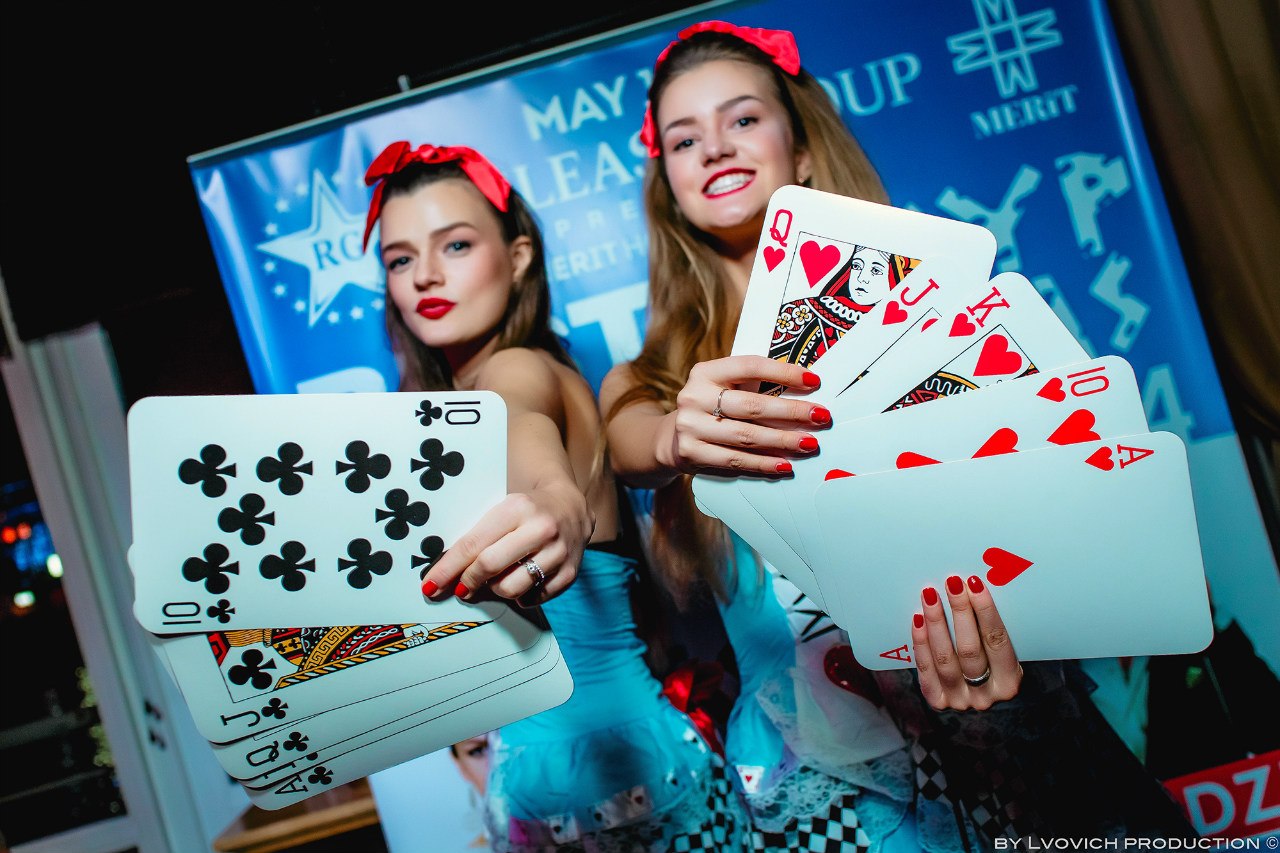 Турнирный покер