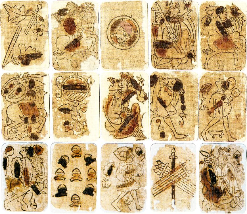 первые игральная карточная колода